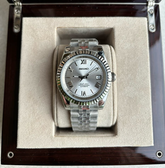 DATEJUST WHITE ROMAN - RELOJ SEIKO NH35 PERSONALIZADO